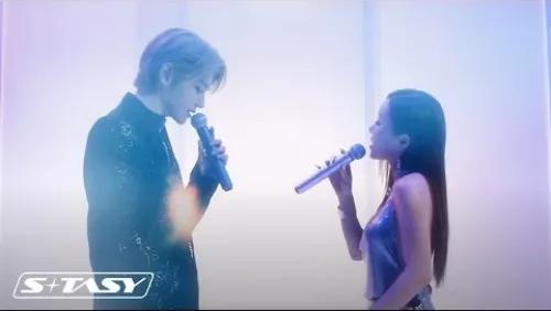 Diamonds (Live Performance Video)