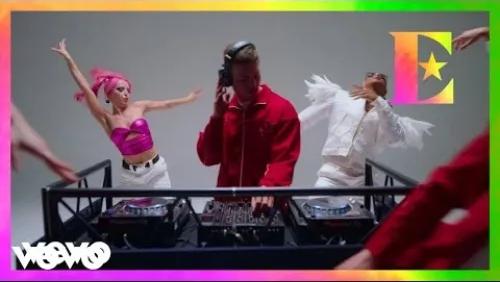 Hold Me Closer (Joel Corry Remix)