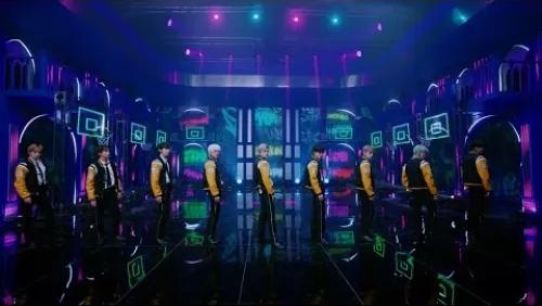 Universe (Let's Play Ball) [Stage Video]