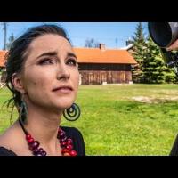 element.media.artist.name