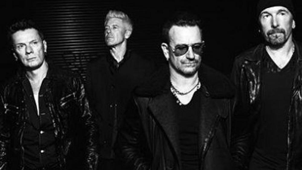 Dwóch Polaków na scenie razem z U2! Dwóch Polaków na scenie razem z U2!