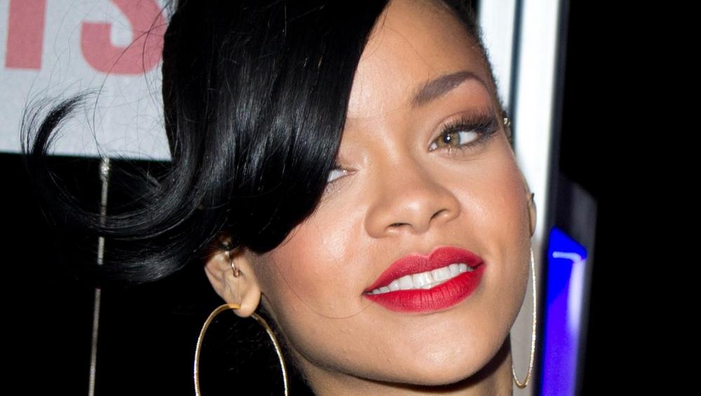Rihanna daje porady sercowe na Twitterze!