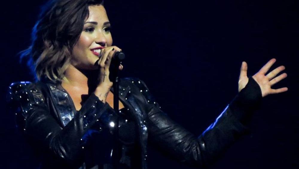 Nowe wyzwanie w sieci! Podjęlibyście się #DemiLovatoChallenge? Nowe wyzwanie w sieci! Podjęlibyście się #DemiLovatoChallenge?