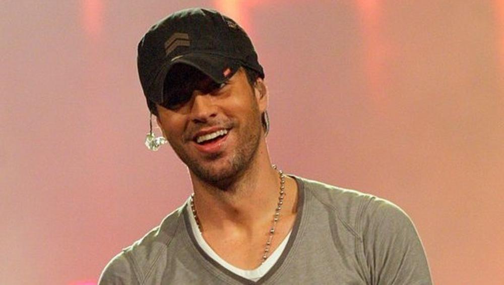 Zwycięzca brytyjskiego X Factora wydał singiel z Enrique Iglesiasem