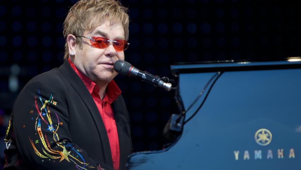 Elton John odwołał koncerty z powodu poważnej choroby