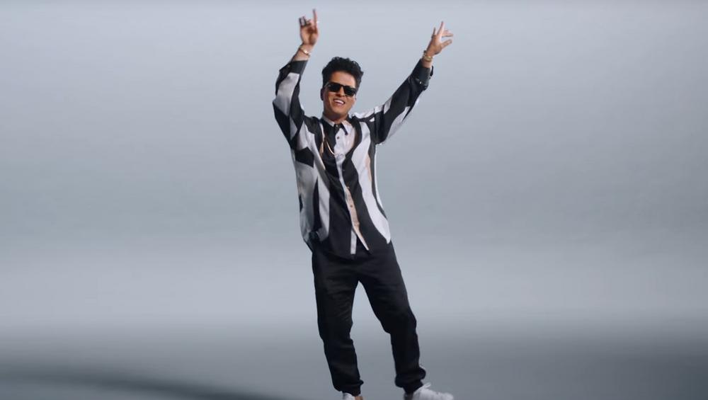Bruno Mars i jego nowy klip sprawią, że będziecie chcieli tańczyć! Bruno Mars i jego nowy klip sprawią, że będziecie chcieli tańczyć!