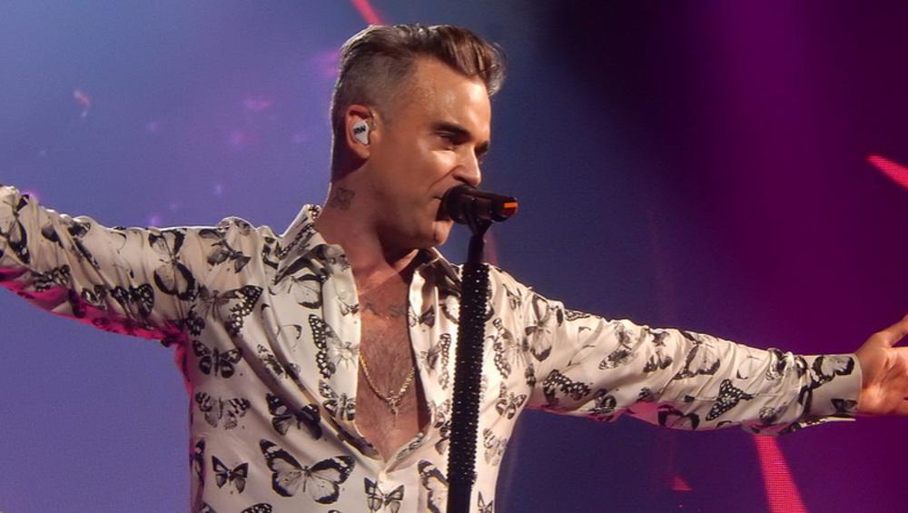 Skandal podczas inauguracji Mundialu? Robbie Williams wykonał niecenzuralny gest Skandal podczas inauguracji Mundialu? Robbie Williams wykonał niecenzuralny gest