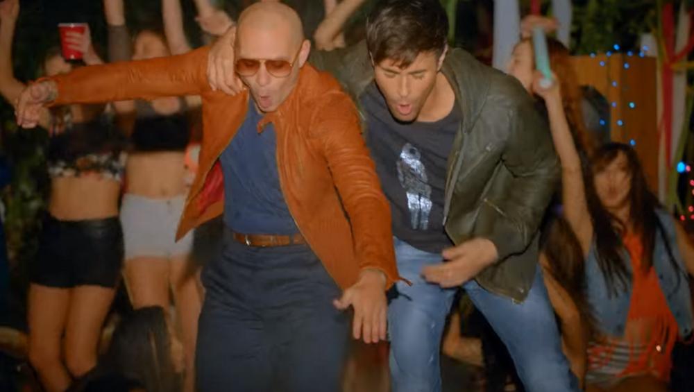 Enrique Iglesias znów łączy siły z Pitbullem w letnim hicie "MOVE TO MIAMI"