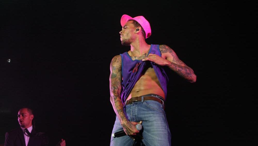 Chris Brown ARESZTOWANY ZA GWAŁT! Siedzi w paryskim więzieniu