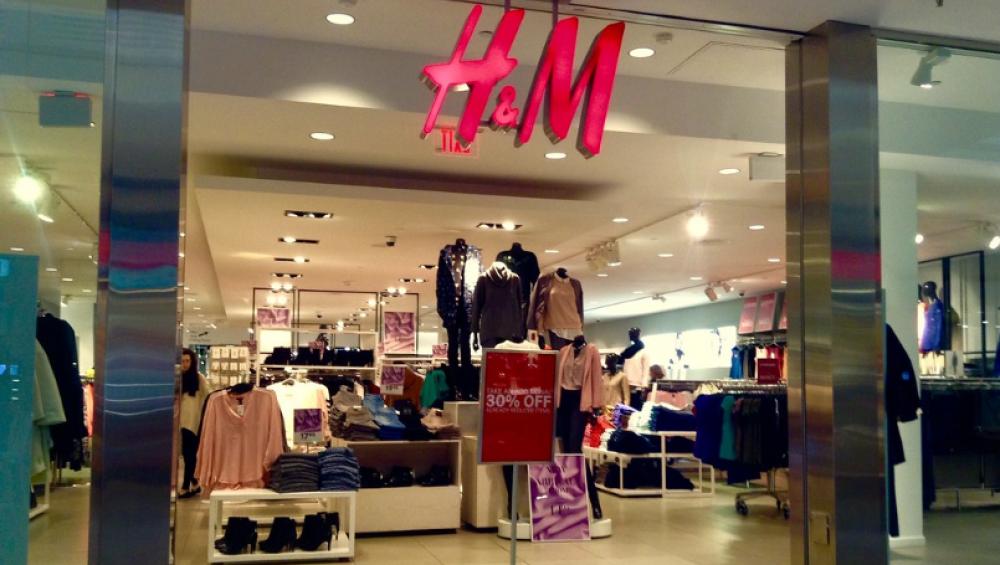 Używana odzież w sieciówkach? H&M jest pierwszy