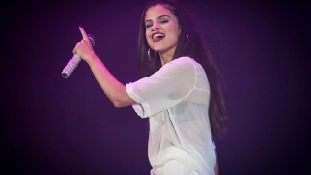Selena Gomez: znamy piosenki z nowej płyty! O czym śpiewa?