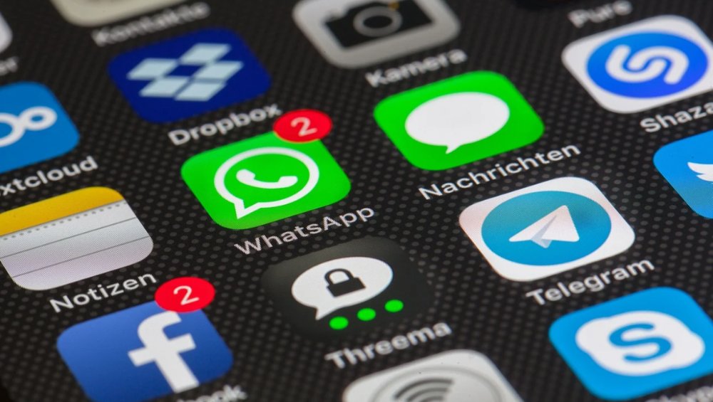 Facebook i WhatsApp połączą się w 2021 roku?