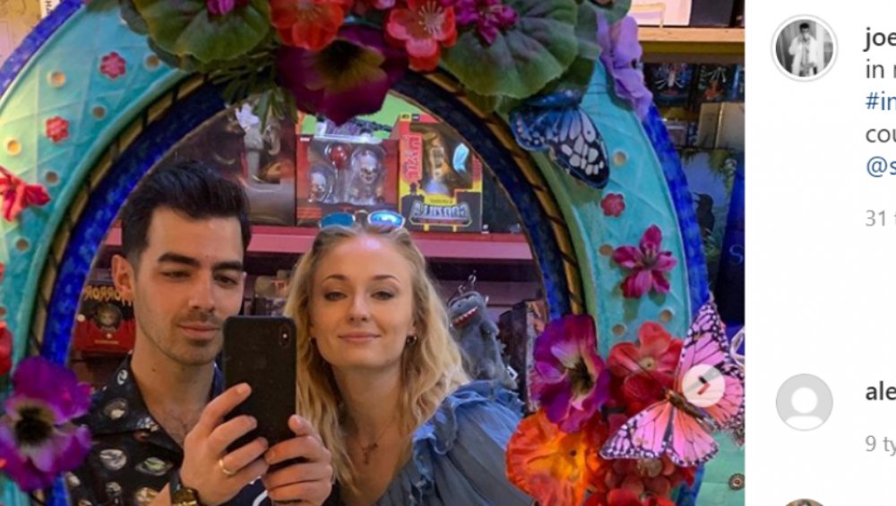 Joe Jonas wytatuował sobie Sophie Turner?! Musicie to zobaczyć Joe Jonas wytatuował sobie Sophie Turner?! Musicie to zobaczyć