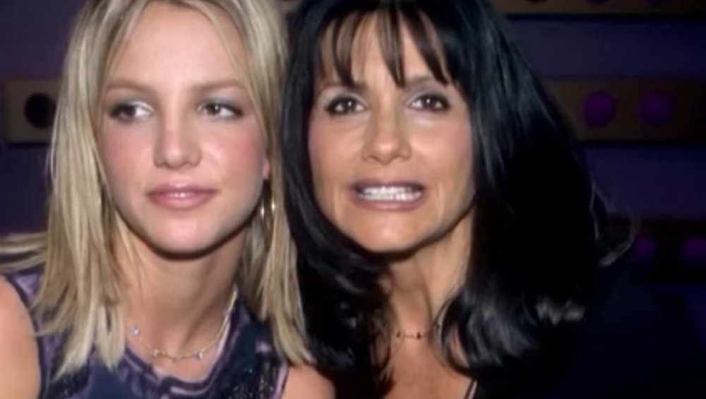 Mama Britney Spears zrujnowała życie piosenkarce? Lynne żąda 650 tysięcy dolarów