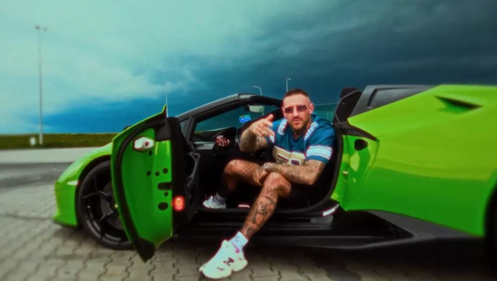 Kizo z kolejnym wakacyjnym hitem? Tak brzmi Bez kitu