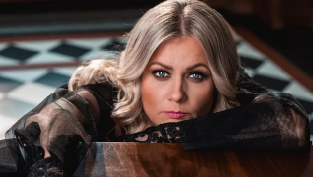Olga Szomańska powraca z nowym singlem. Tak brzmi Aves