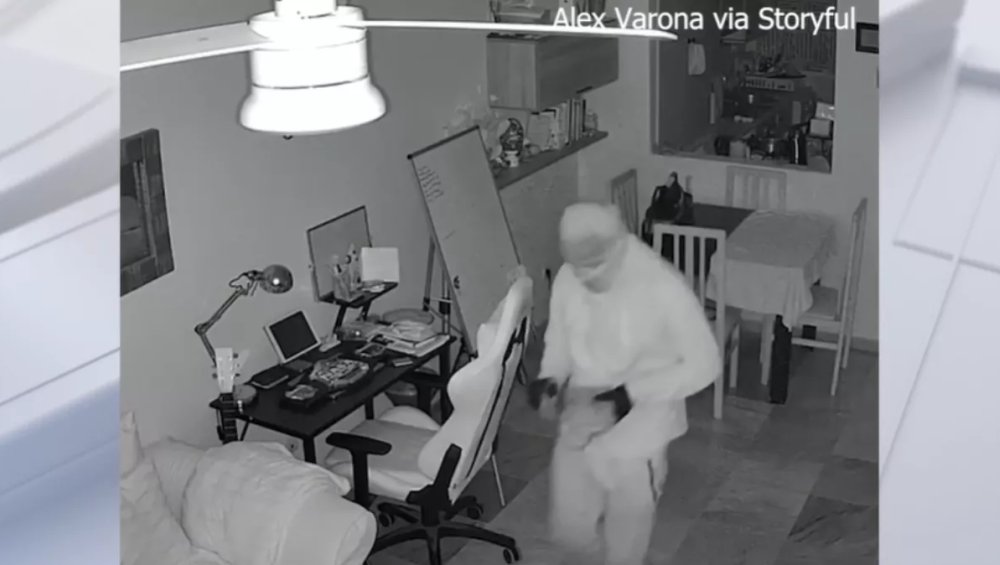 "Chore zachowanie włamywacza" - para pokazała mrożące krew w żyłach nagranie