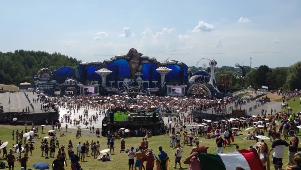 Śmierć na Tomorrowlandzie. Nie żyje 35-latka