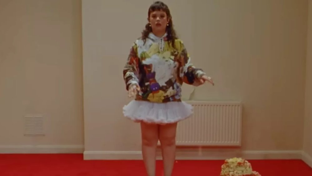 Lola Young pozwała współproducenta hitu Messy. Znamy powód