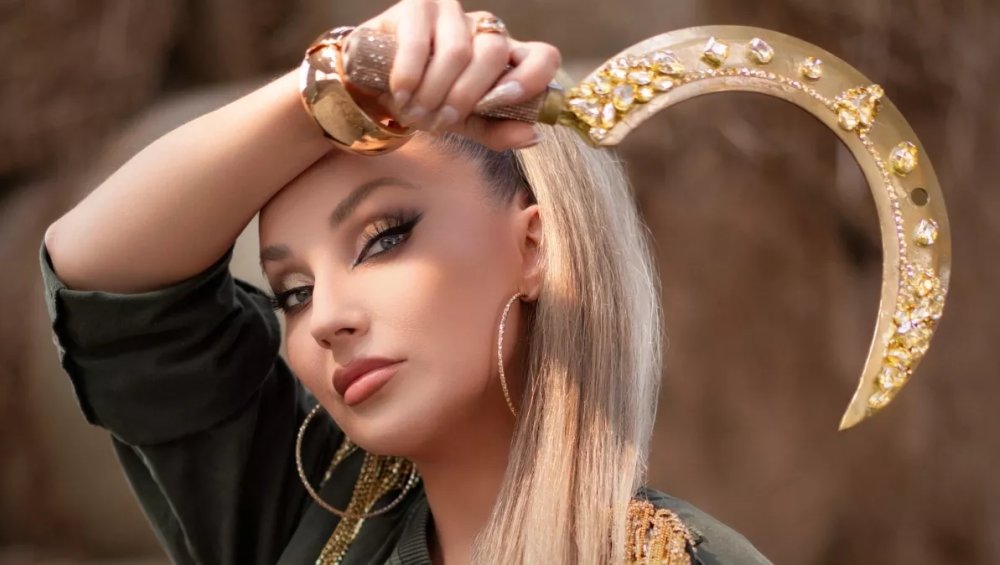 Cleo i Donatan koszą siano w teledysku. Posłuchajcie Sianokosów