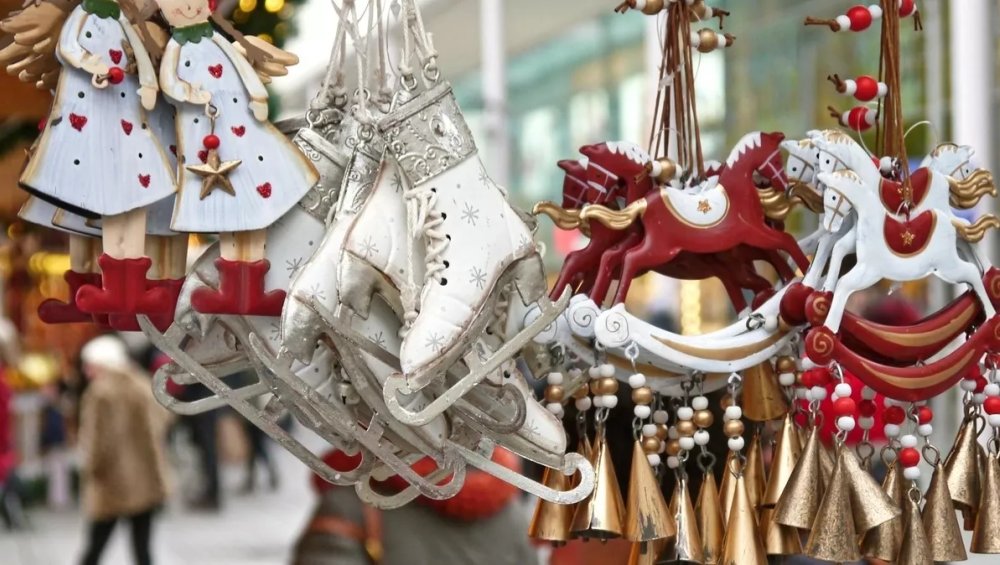 Jarmarki bożonarodzeniowe 2025: miasta. Gdzie warto je odwiedzić?