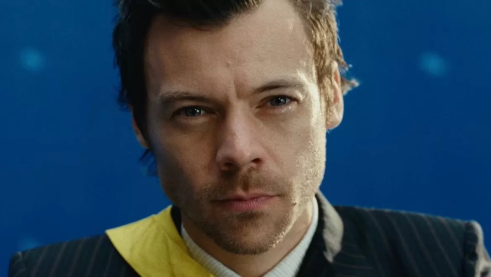 Harry Styles zaliczył spektakularny upadek na scenie. Wszystko przez ulewny deszcz