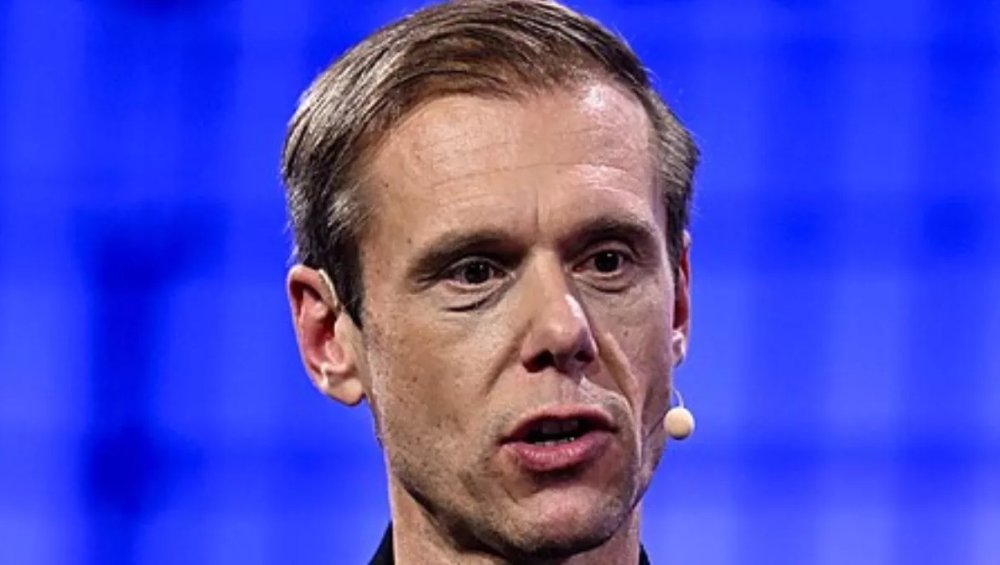 Armin van Buuren jako drag queen. Zobaczcie wideo