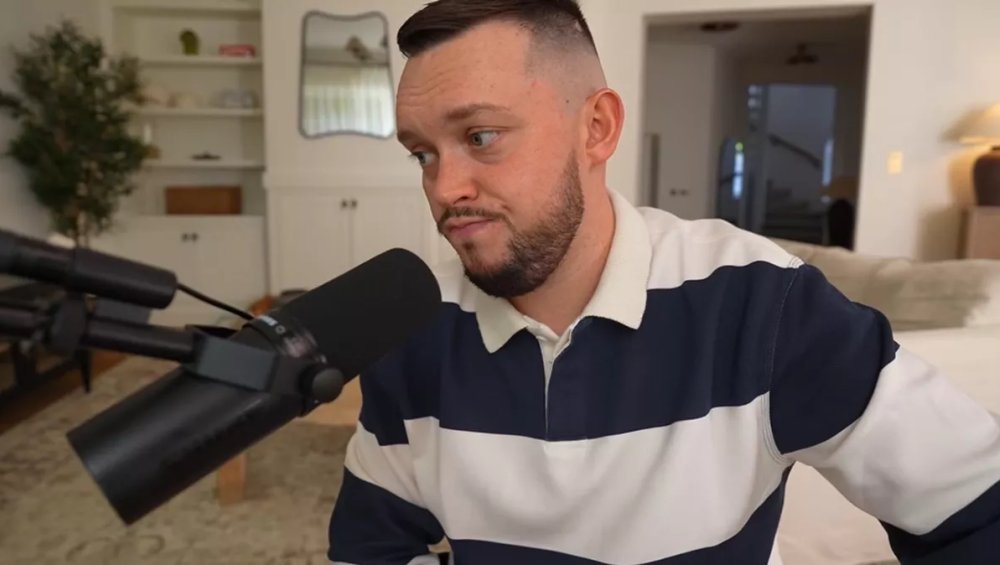 Książulowy fenomen wymyka się spod kontroli. Puste kartony po pizzy trafiły na sprzedaż